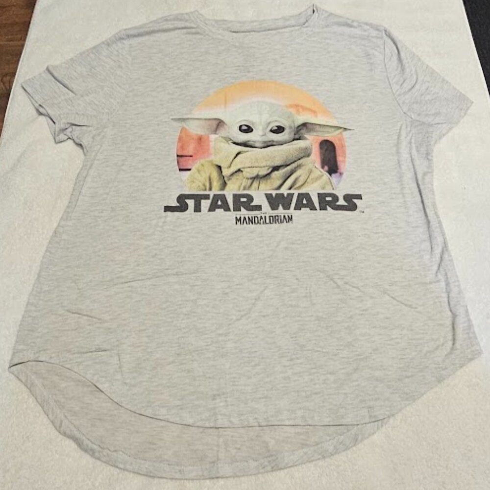 Star Wars Baby Yoda/Grogu Tshirt - Junior's XXL (19)